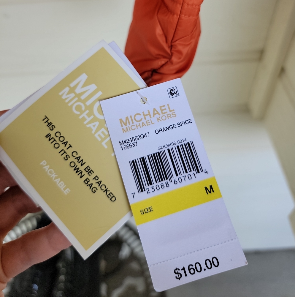 NWT MICHAEL KORS WOMENS PLUS SIZE PACKABLE DOWN HOODED PUFFER COAT SIZE L ORANGE - Picture 4 of 12